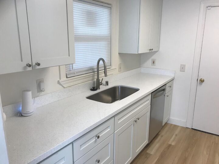 Property Photo:  877 Eleanor Avenue  CA 95815 