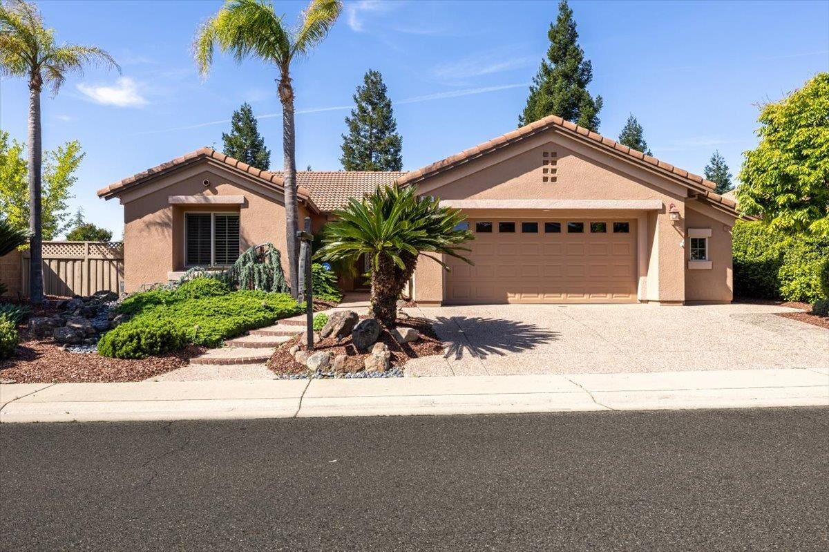 Property Photo:  2020 Laurelhurst Lane  CA 95648 