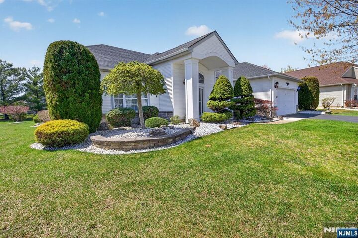 Property Photo:  11 Tuscana Court  NJ 08759 