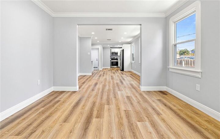 Property Photo:  3827 Catherine Avenue  LA 70005 