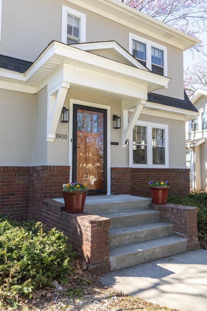 Property Photo:  1900 Goodrich Avenue  MN 55105 