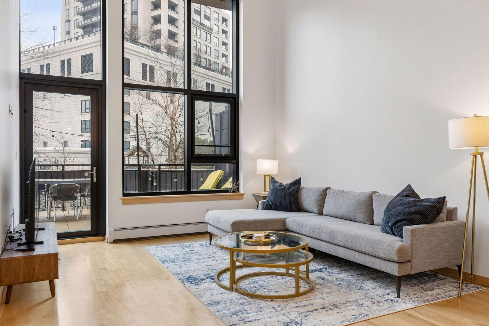 Property Photo:  1120 S 2nd Street 102  MN 55415 