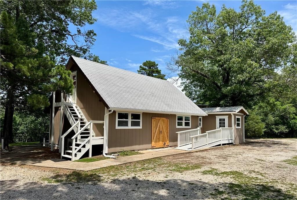Property Photo:  426 Van Buren  AR 72632 
