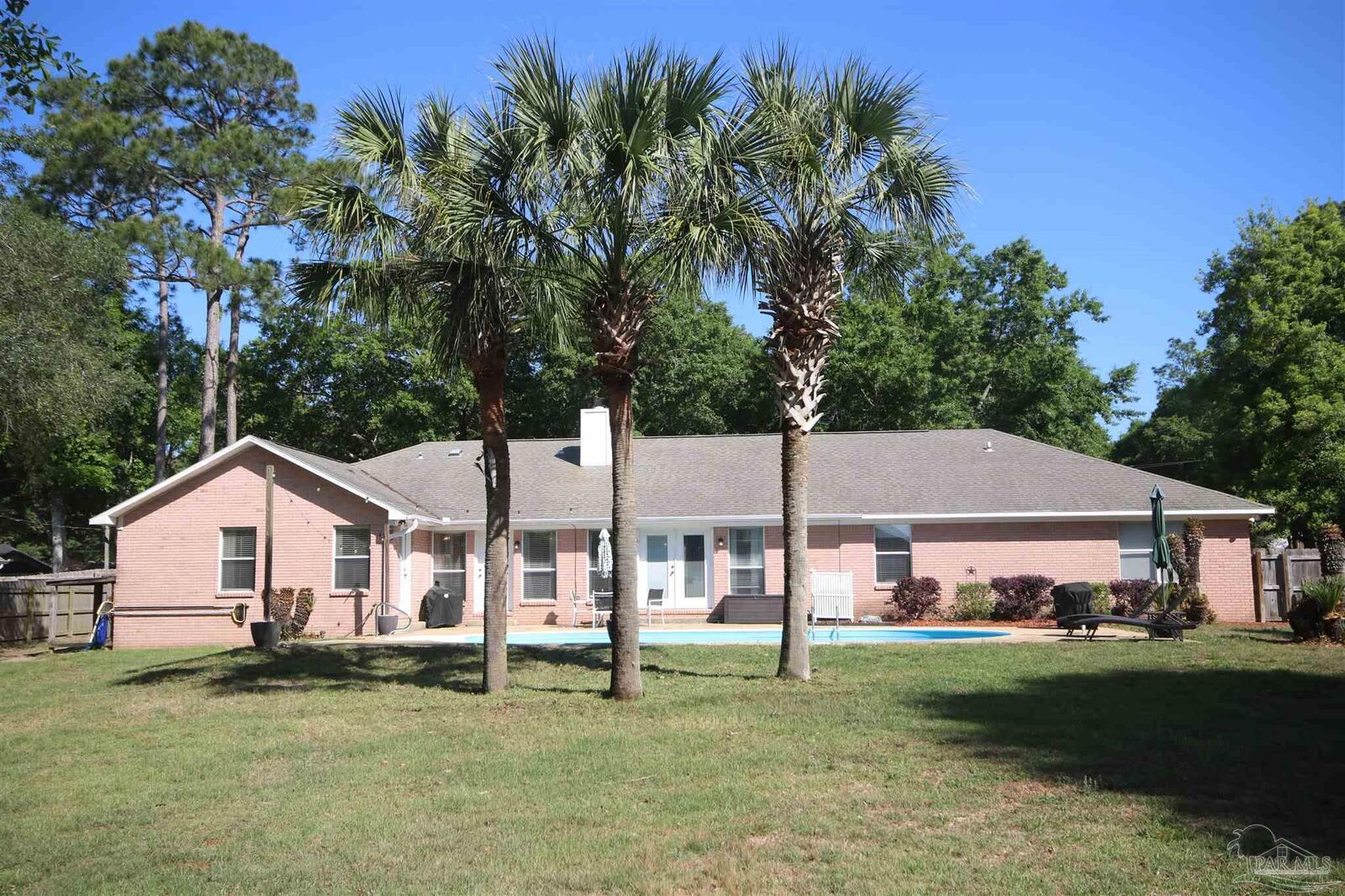 Property Photo: 5044 Ponitz Pkwy FL 32571