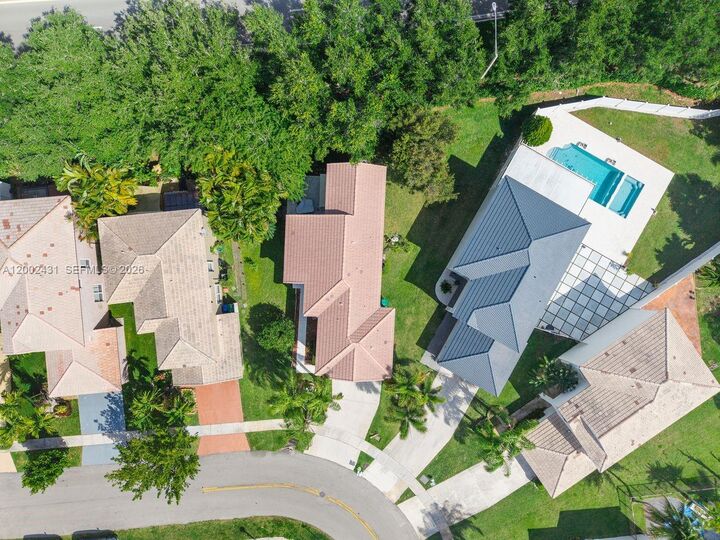 Property Photo:  17621 SW 31st Ct  FL 33029 