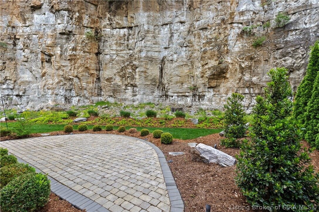 Property Photo:  8040 Lakeside Quarry Drive  IN 47130 