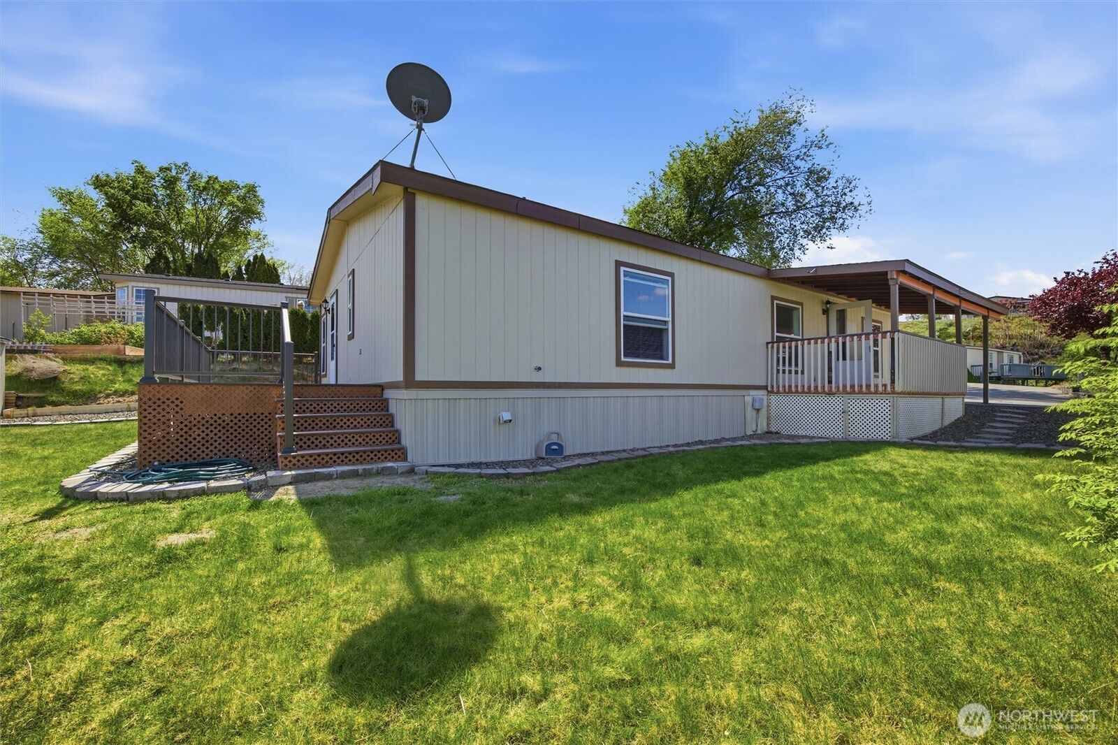 Property Photo:  49  Ridgecliff Drive  WA 99352 