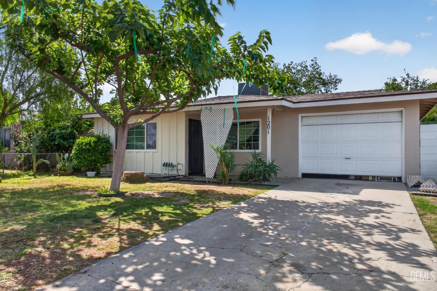 Property Photo:  1201 13th Street  CA 93280 