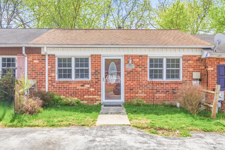 Property Photo:  2110 Pasternak Place  DE 19702 