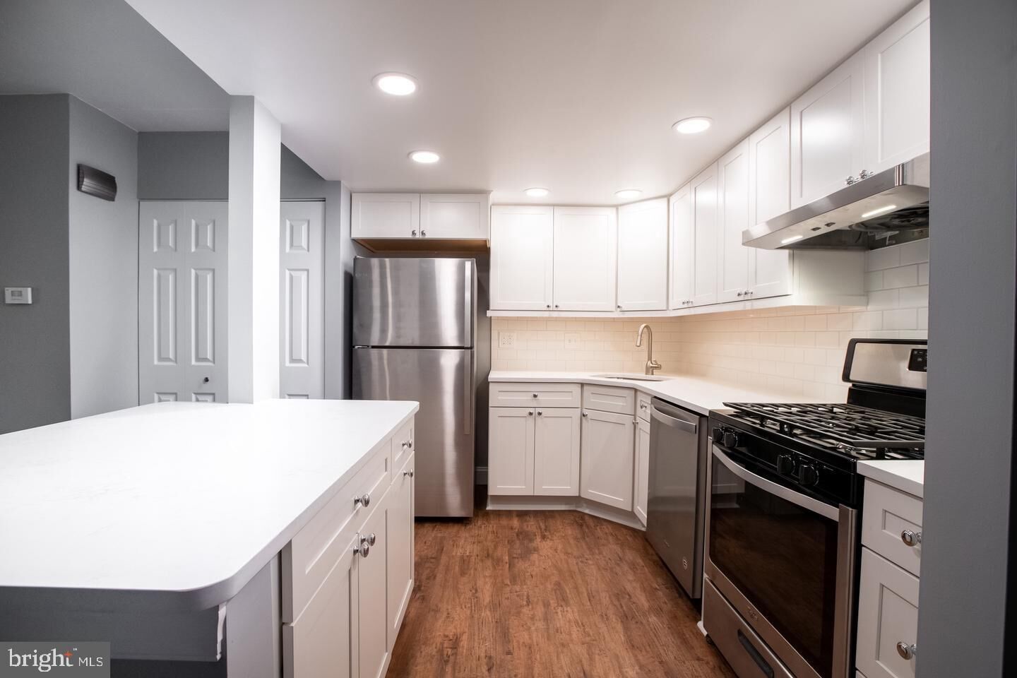 Property Photo:  188 Old Forge Crossing Crossing 188  PA 19333 