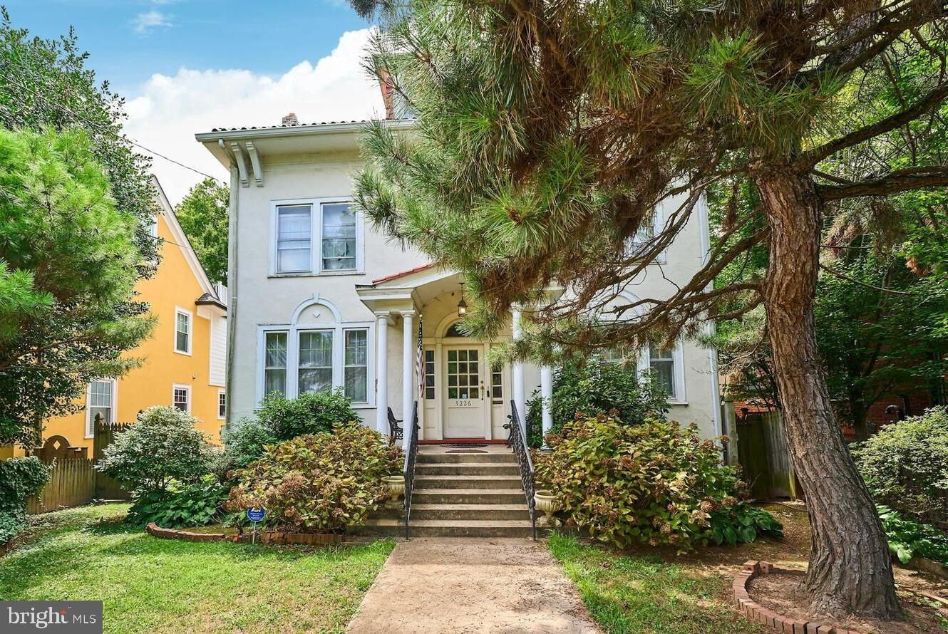 Property Photo:  3226 Cleveland Avenue NW  DC 20008 