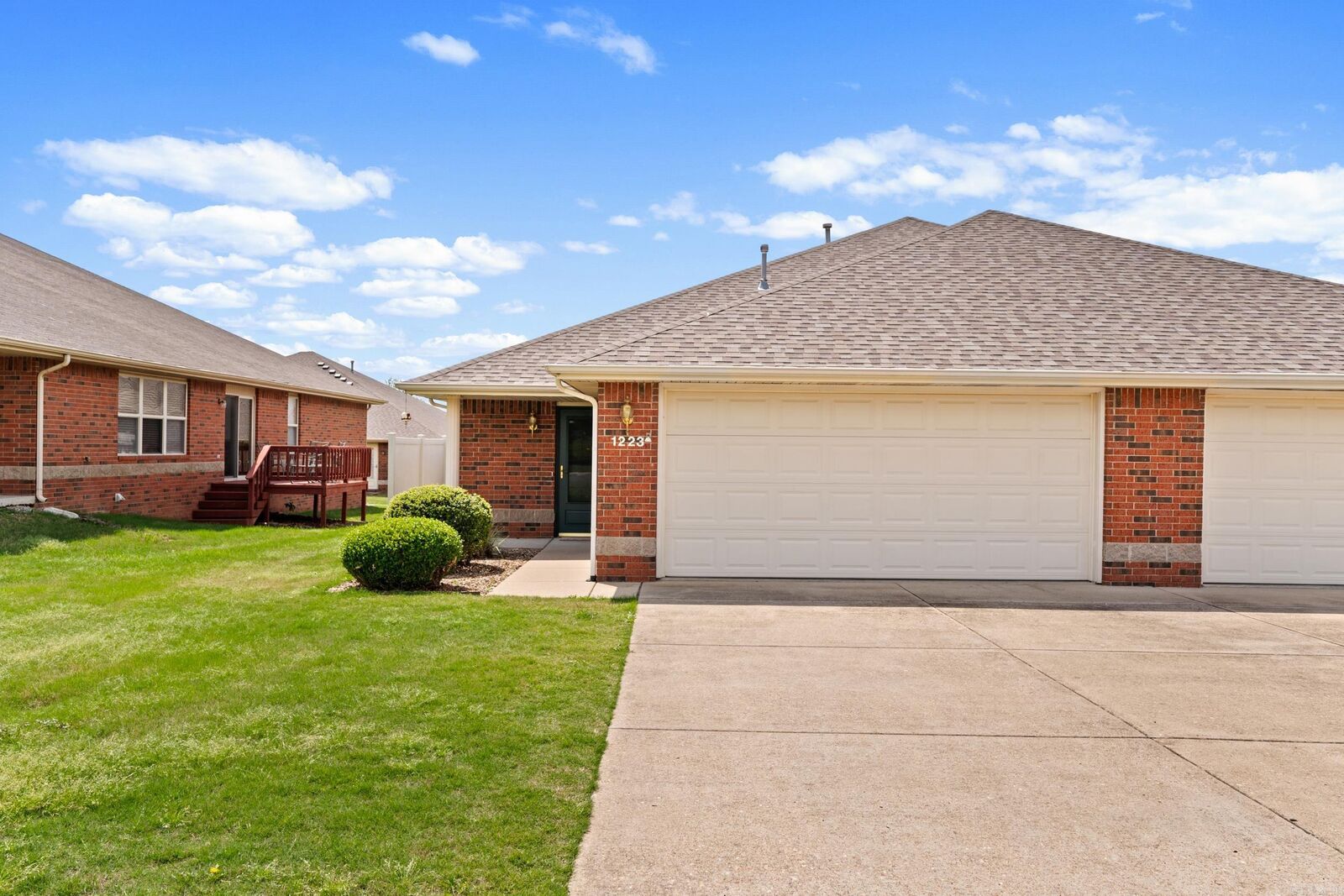 Property Photo:  1223 Willowbrook Drive  AR 72653 