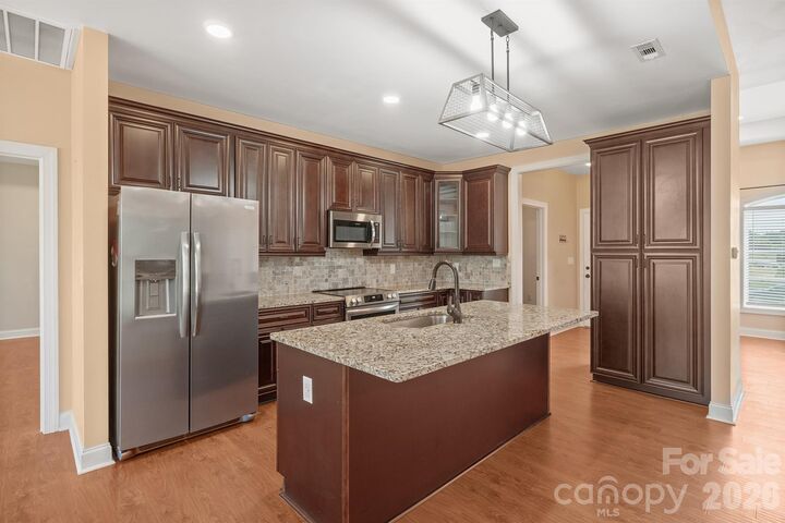 Property Photo:  101 Long Meadows Drive  NC 28086 