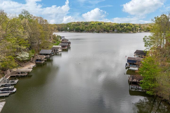 Property Photo: 503 Greenacre Circle OH 43028