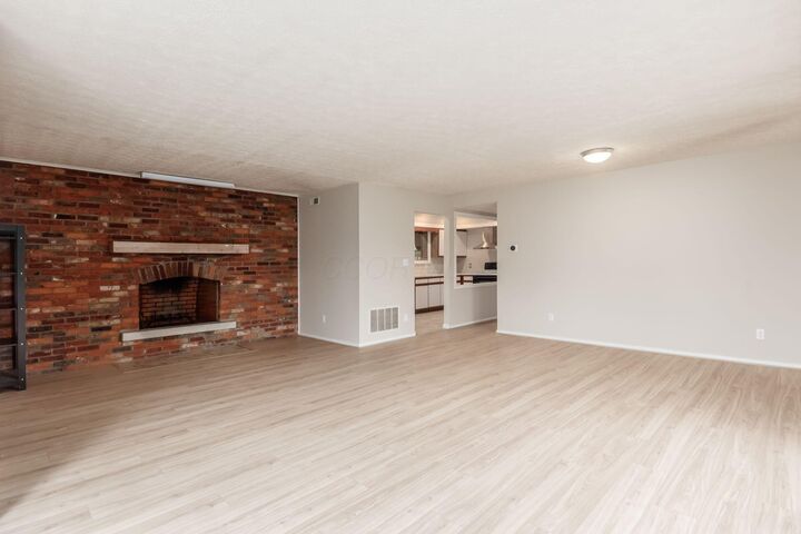 Property Photo:  1512 Lafayette Drive  OH 43220 