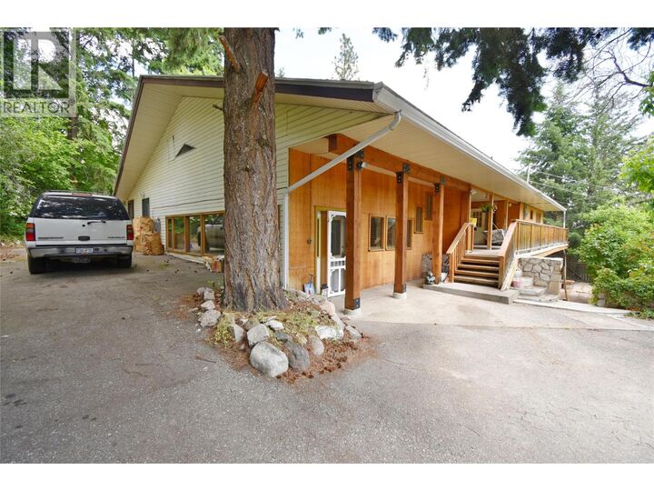 Property Photo: 382 Kildare Way BC V1H 2C7
