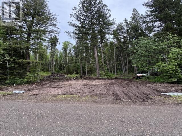22060 Cottage Crescent — photo 1