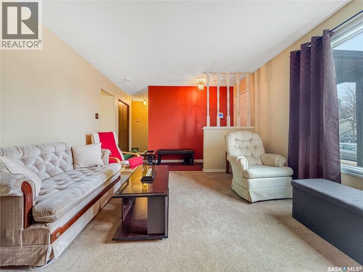Property Photo:  3946 Diefenbaker Drive  SK S7L 6C6 