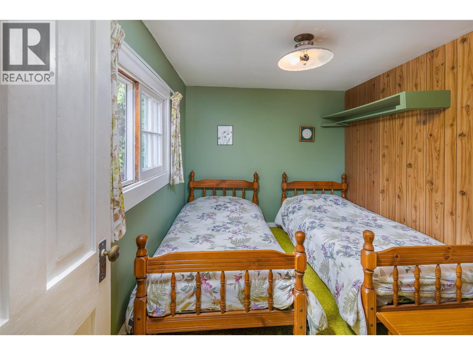 Photo de la propriété:  10208 Twin Bays Road  BC V0B 1A1 