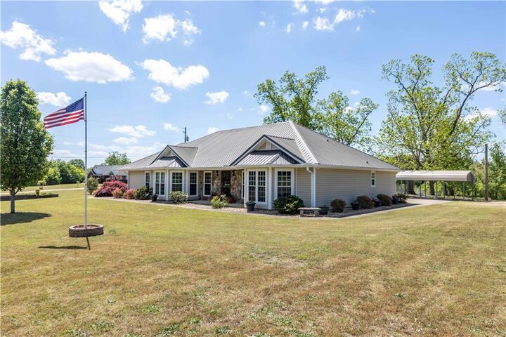 Property Photo:  2278 Lee Road 240  AL 36874 