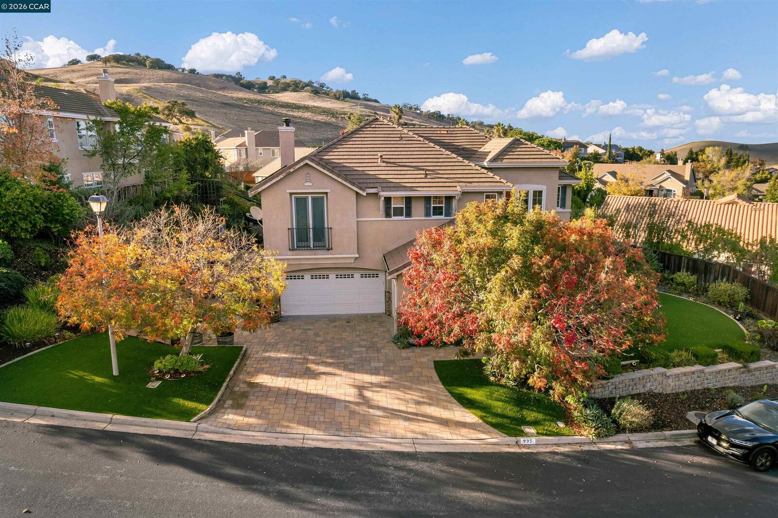 Property Photo:  995 Rosehedge Court  CA 94521 
