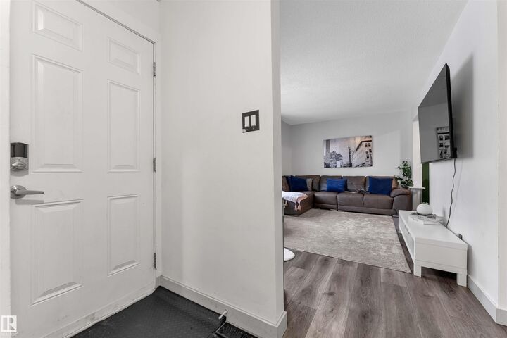 Property Photo: 14115 82 Street NW 7 AB T5E 2V7