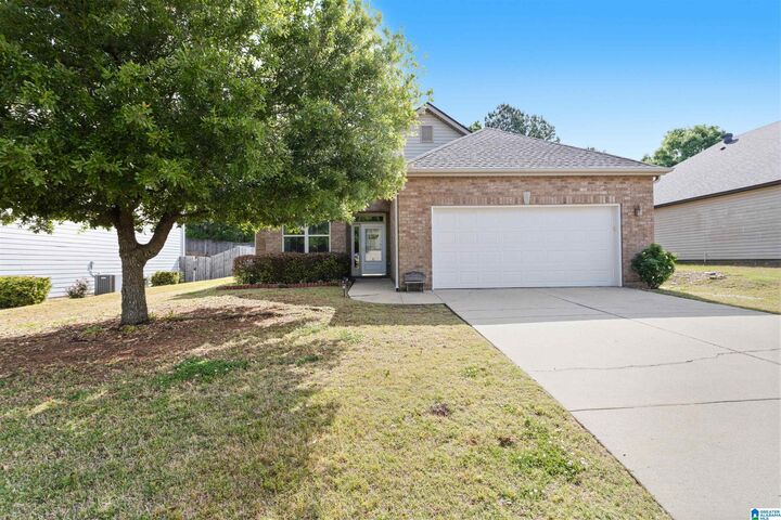 Property Photo: 1308 Kensington Boulevard AL 35040