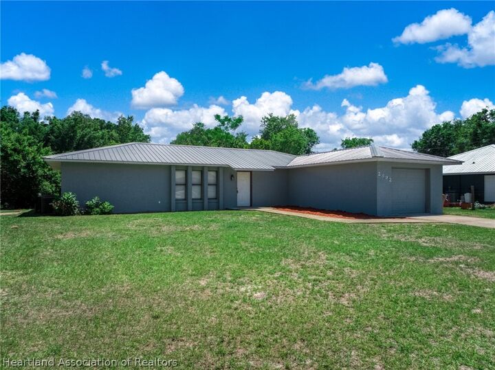 Property Photo:  2892 N Bowden Road  FL 33825 