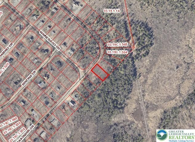 Property Photo:  537 Maxatawny Drive  PA 18347 