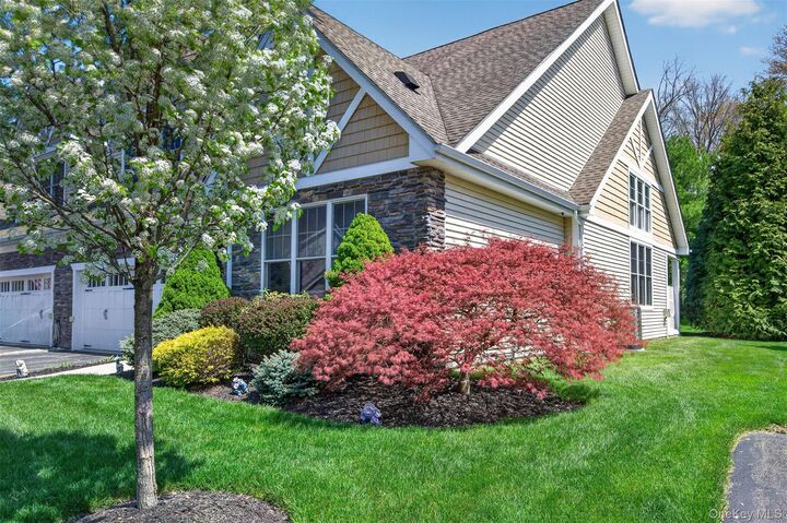 Property Photo:  2272 Dalton Drive  NY 10567 