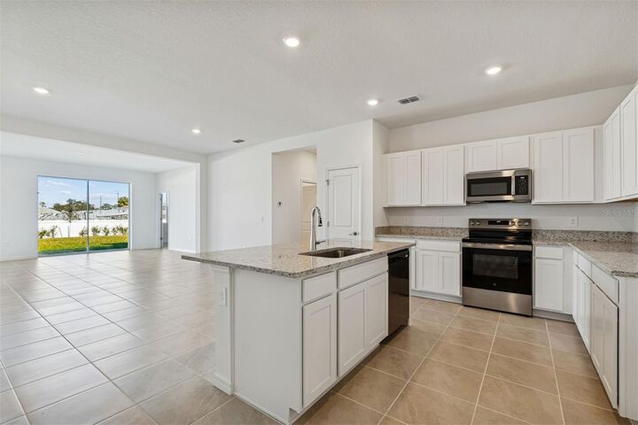 Property Photo:  4418 Outhaul Run  FL 34221 