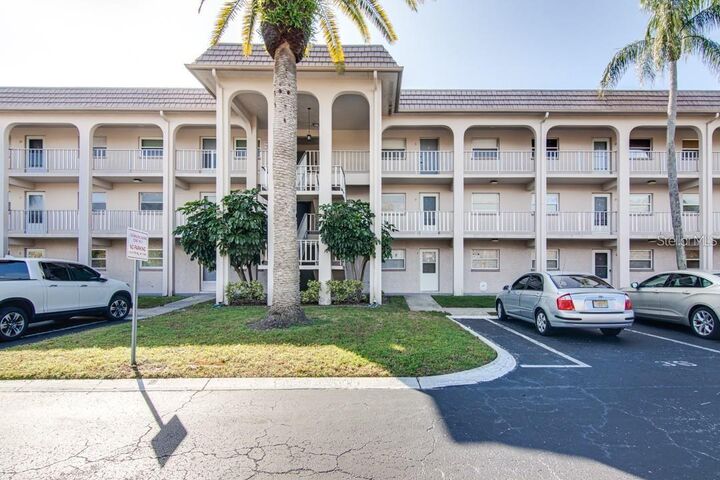 Property Photo: 1303 S Hercules Avenue 19 FL 33764