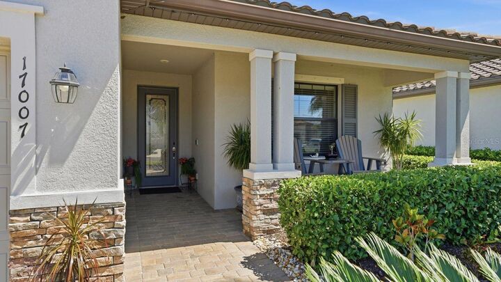 Property Photo:  17007 Blue Ridge Place  FL 34211 