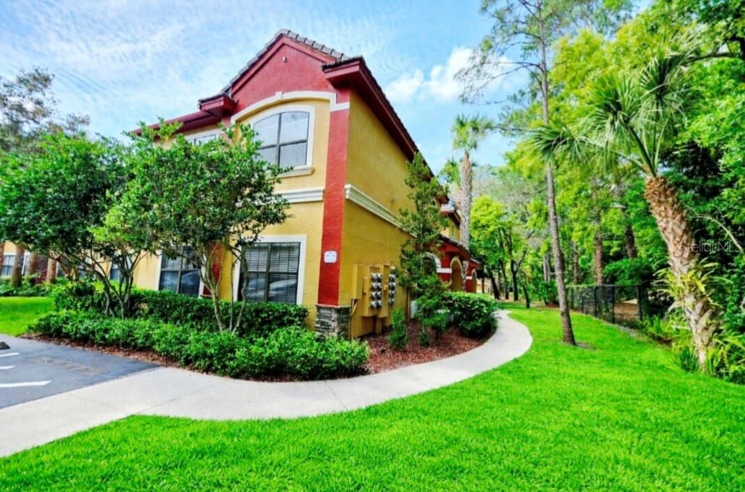Property Photo:  2171 Portofino Place 27-2725  FL 34683 