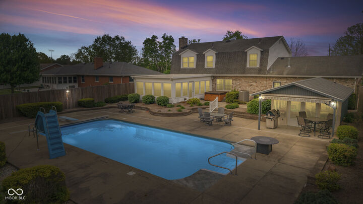 Property Photo:  425 Lasher Drive  IN 47274 