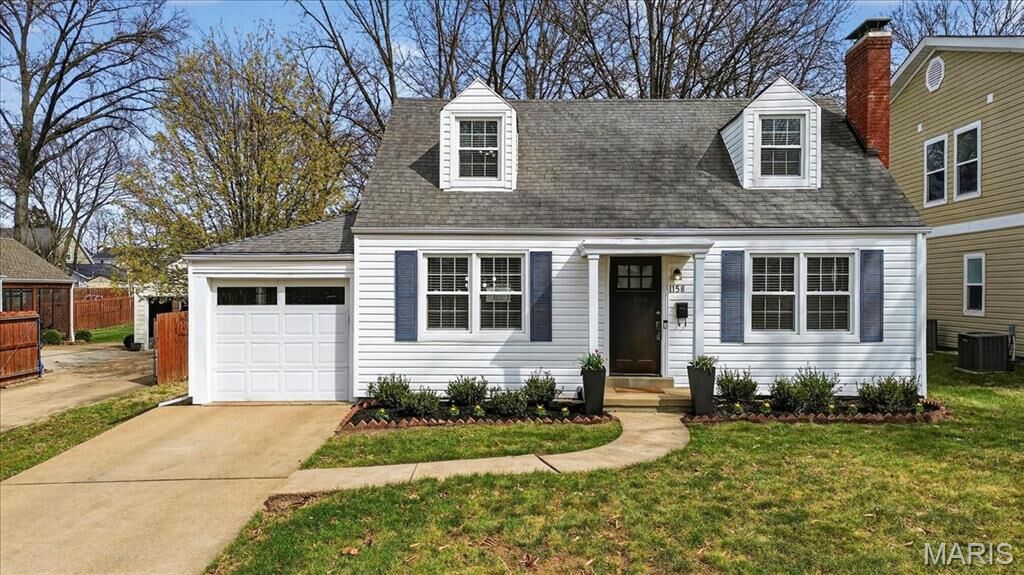 Property Photo:  1158 N Geyer Road  MO 63122 