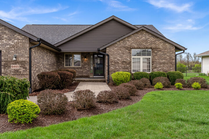 Property Photo: 6465 Corinas Curve IL 61103