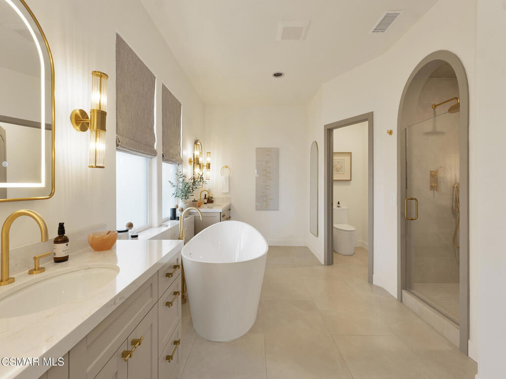 Property Photo: 13676 Shenandoah Way CA 93021
