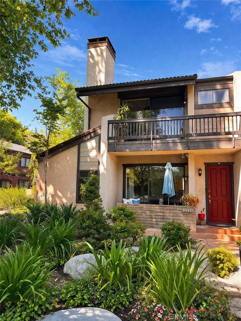 Property Photo:  21900 Marylee Street 280  CA 91367 