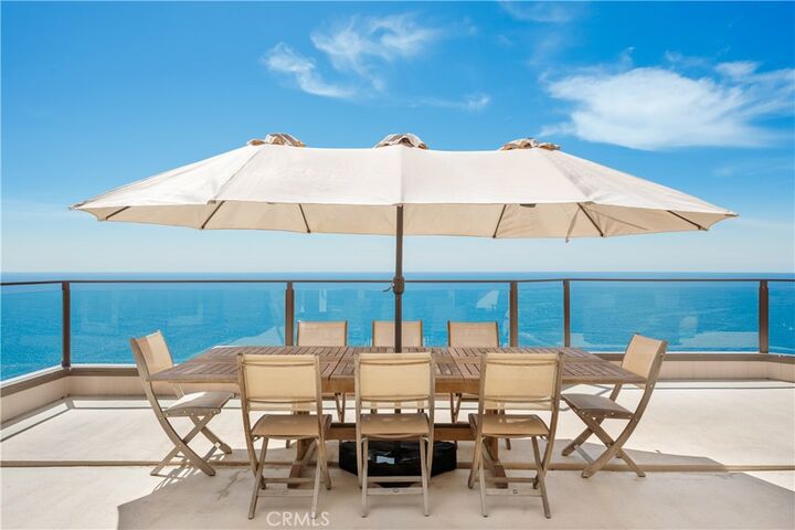 Property Photo:  15 N Vista De Catalina  CA 92651 