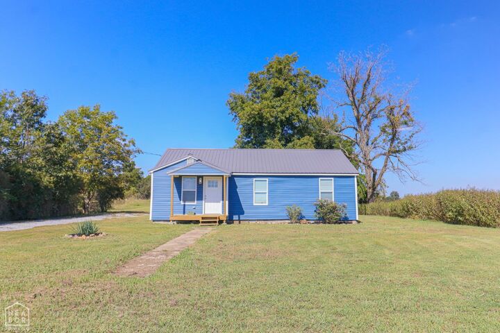 Property Photo:  587 E Matthews Street  AR 72417 