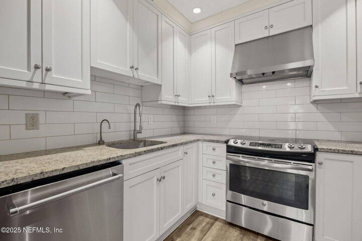 Property Photo:  4734 Gulfstream Court 9  FL 32034 