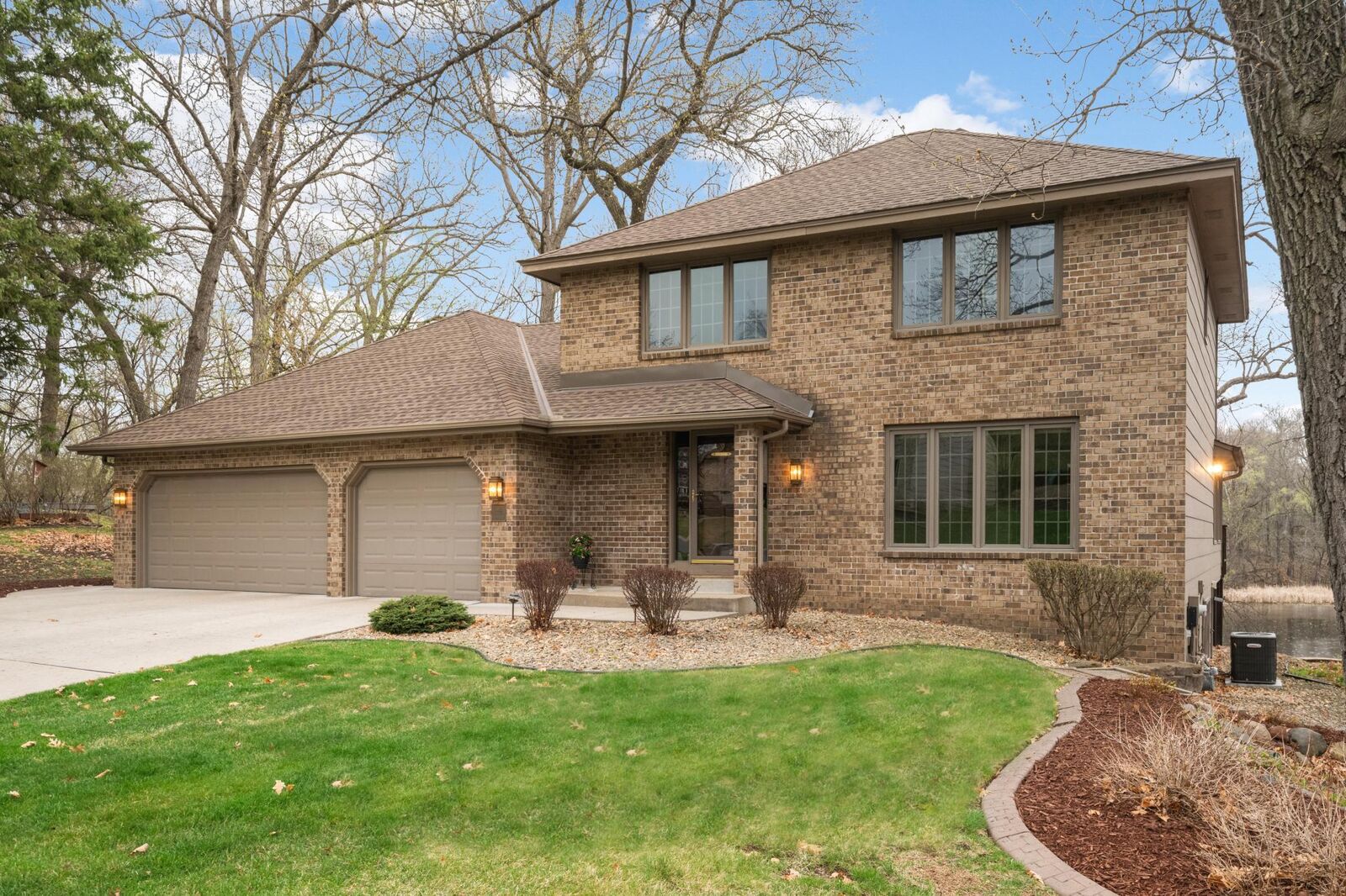 Property Photo: 1592 Norwood Circle MN 55122