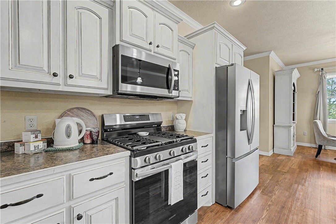 Property Photo:  937 Aylesbury Lane  AR 72718 