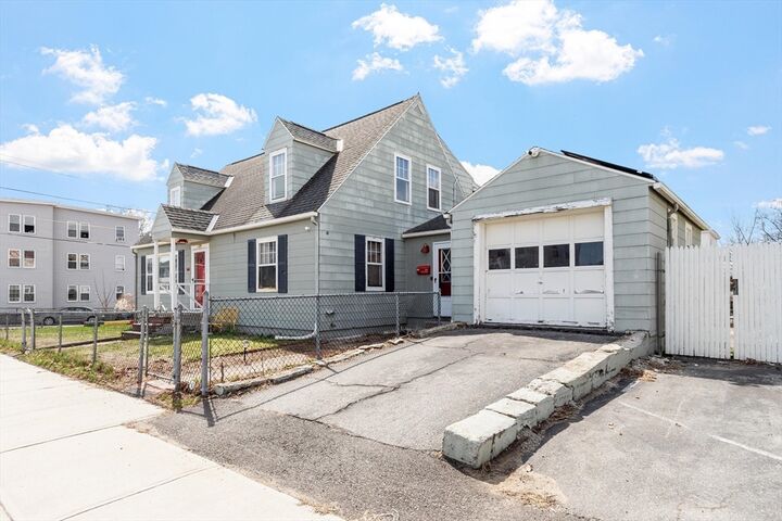 Property Photo:  189 Spruce St  MA 01453 