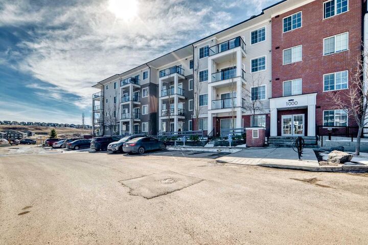 Property Photo: 298 Sage Meadows Park NW 1213 AB T3P 1P5