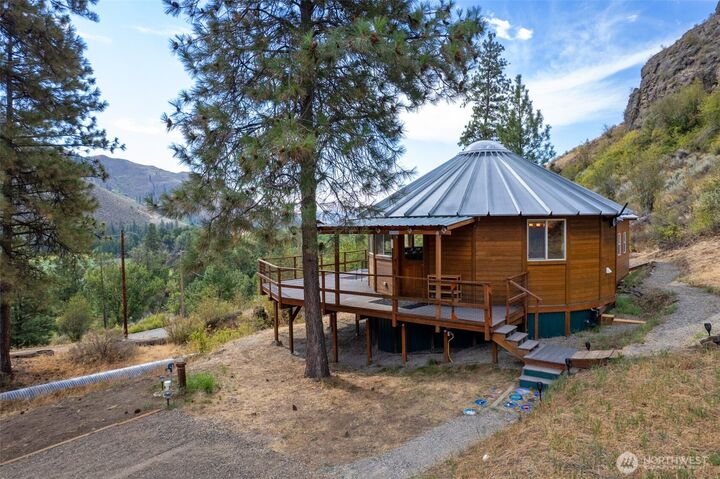 Property Photo:  599  West Chewuch Road  WA 98862 