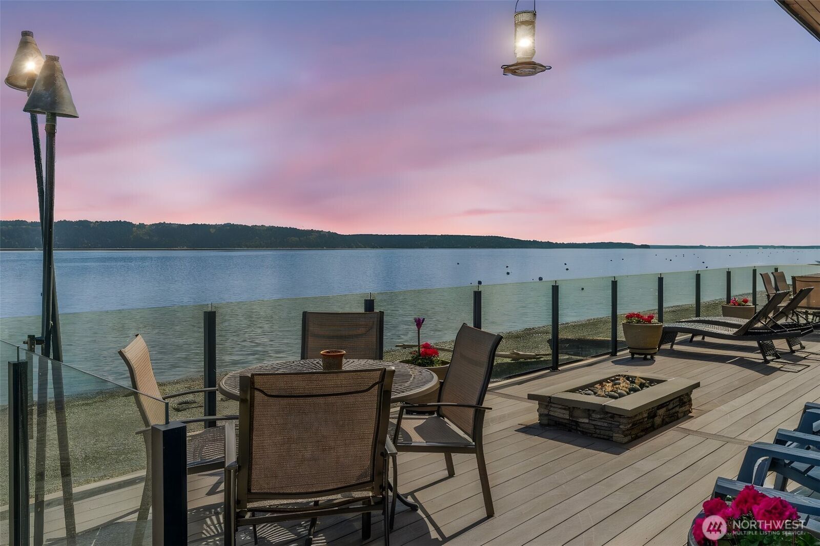 Property Photo:  2963  Tillicum Beach Drive  WA 98282 