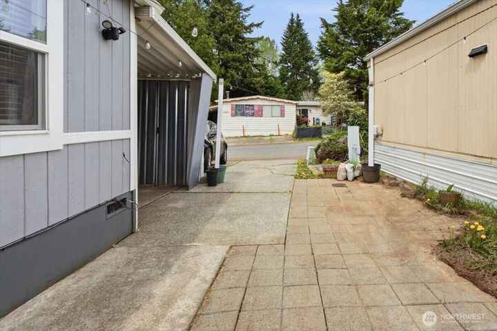 Property Photo:  11215 SE 226 Street  WA 98031 