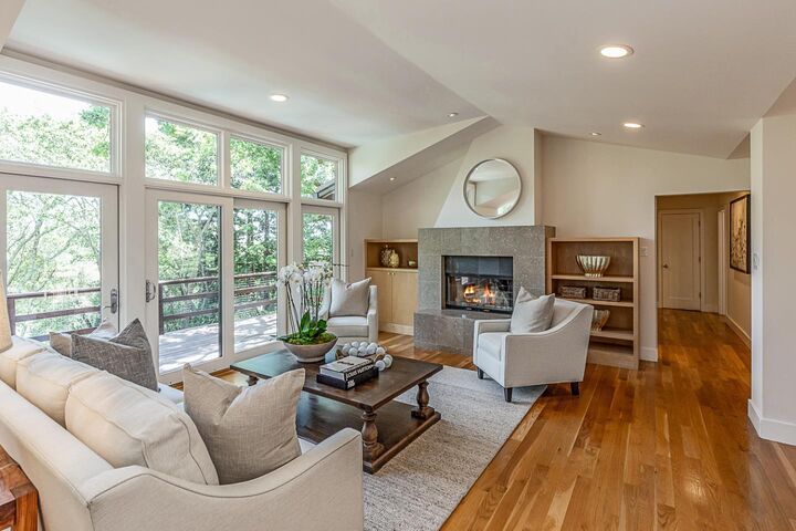 Property Photo:  35 Neuman Lane  CA 94062 